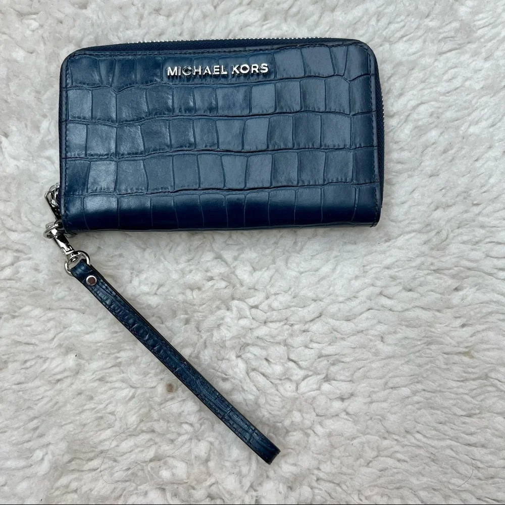 Michael Kors Croc Embossed Check Book/Phone Credit cards Wristlet Wallet